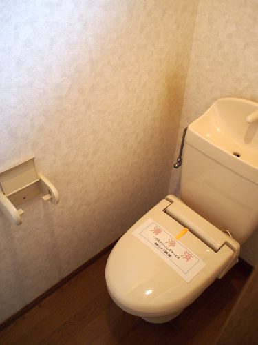 av04.jpg