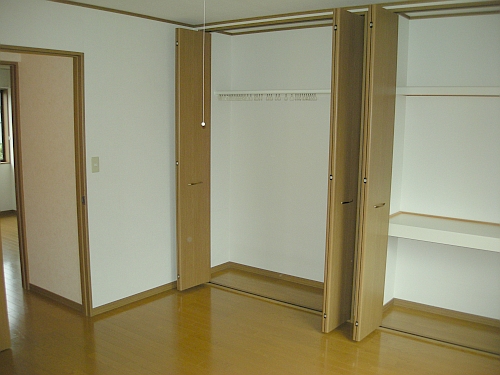 大きなクローゼット
