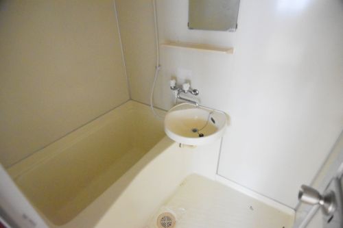 HLA10104.jpg