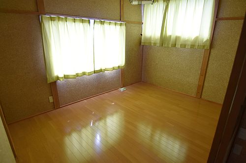 肴町貸家