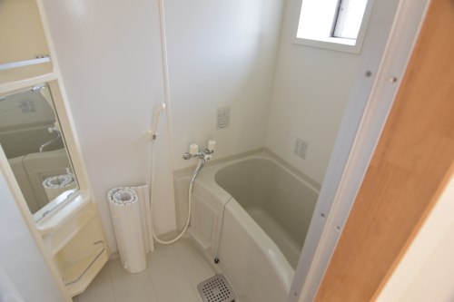 HLA10103.jpg